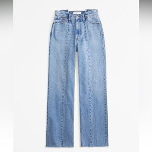 A&F Curve Love Ultra High Rise 90s Straight Jeans